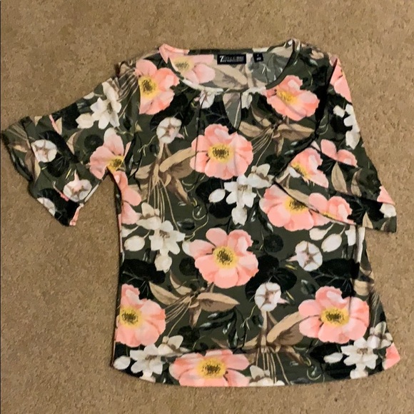 Floral print top - Picture 1 of 3
